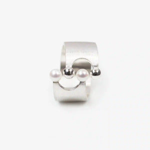 CONTROL POINTS BUBBLE PEARL RING | TROVE & TONE