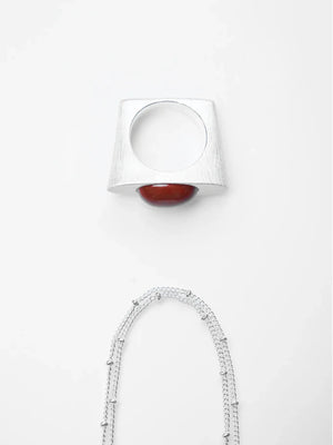 ON IISLAND OVAL RED AGATE PENDANT RING | TROVE & TONE
