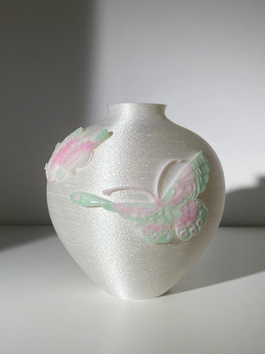 livarié flower White Dream Papillon Vase | TROVE & TONE