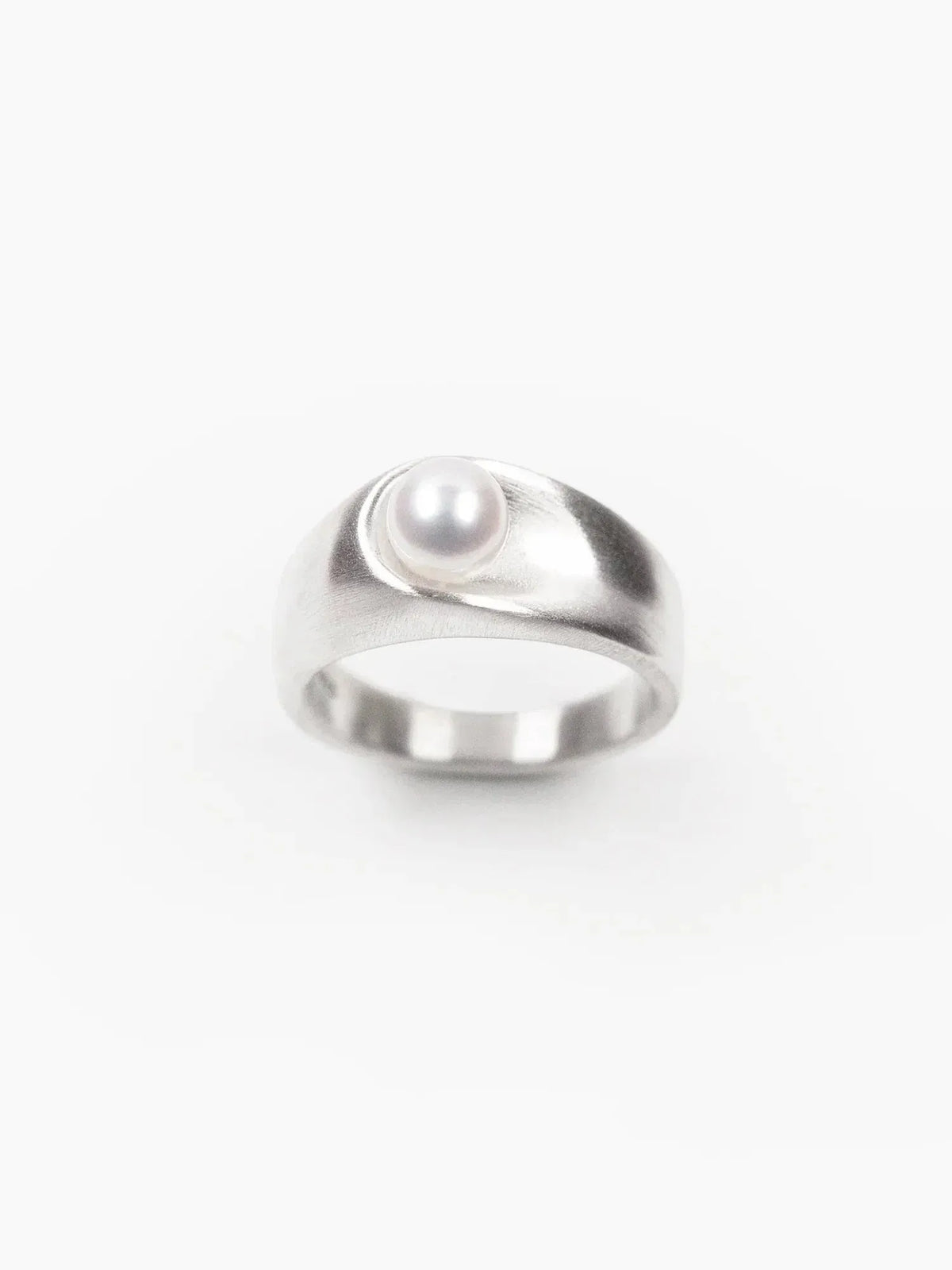 CONTROL POINTS COVE PEARL RING | TROVE & TONE