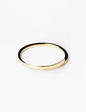 ASYMMETRIC MOBIUS LOOP RING