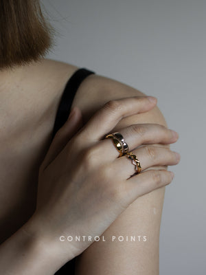 CONTROL POINTS PETAL SPRING RING | TROVE & TONE
