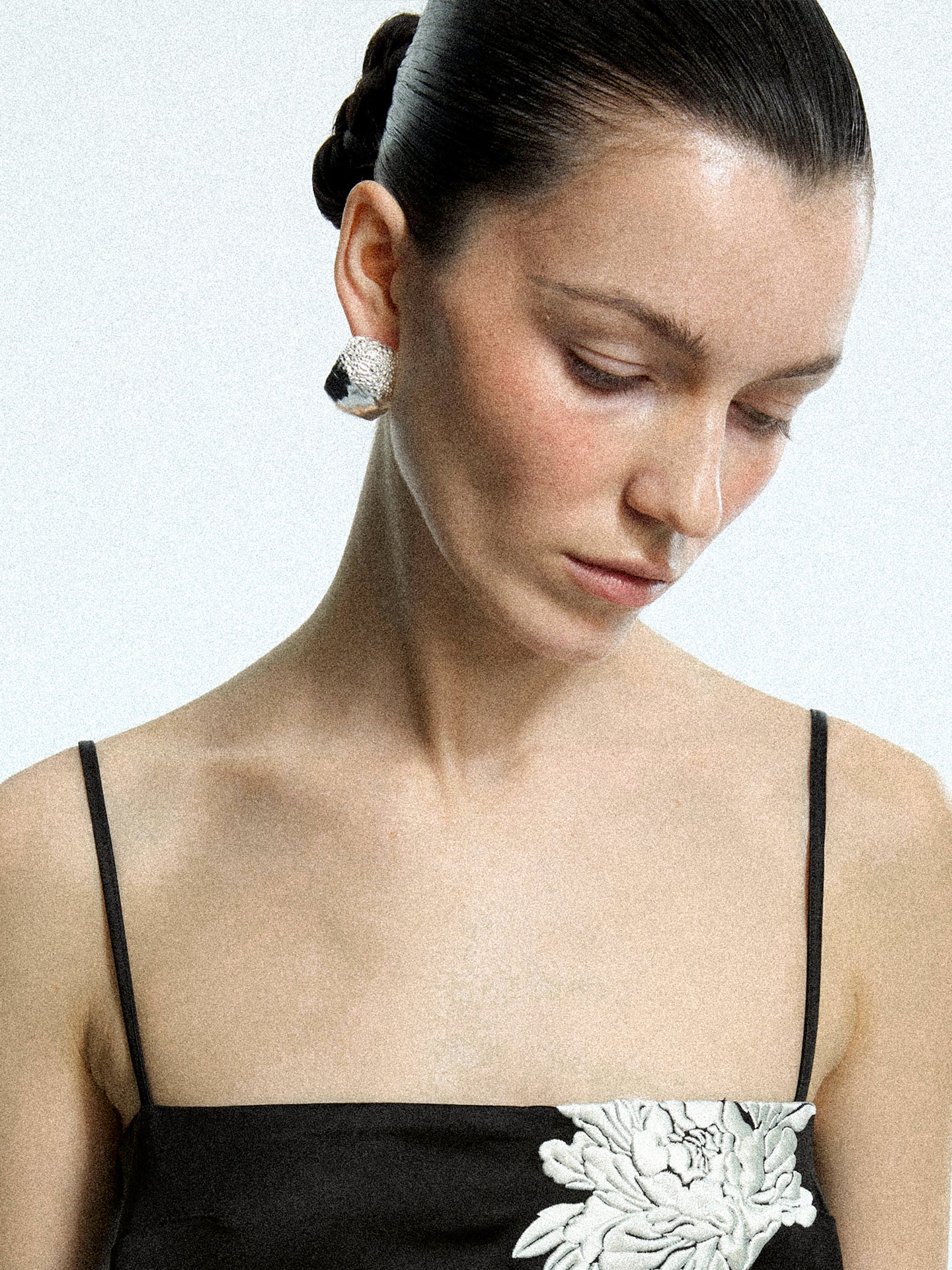 TEXTURED ARCHED EARRINGS Earrings TROVE & TONE