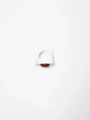ON IISLAND OVAL RED AGATE PENDANT RING | TROVE & TONE