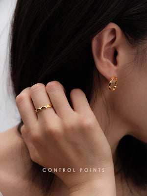 CONTROL POINTS ORGANIC WAVY STACKING RING | TROVE & TONE