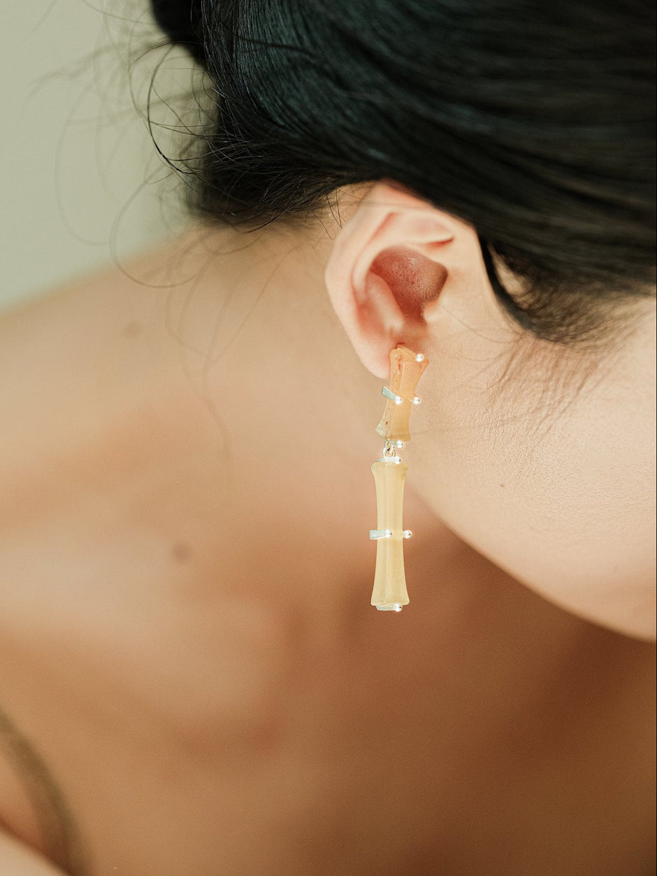 UNIGANCE.Z BAMBOO BRANCH EARRINGS | TROVE & TONE