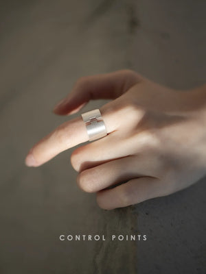 TROVE & TONE INTERLOCKING CLICK RING | TROVE & TONE