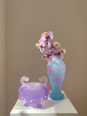 livarié flower Blue Papillon Vif Vase | TROVE & TONE