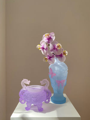 livarié flower Blue Papillon Vif Vase | TROVE & TONE