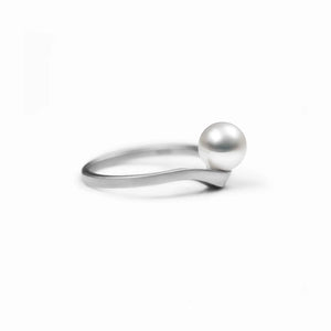 CONTROL POINTS GRAVITY PEARL RING | TROVE & TONE