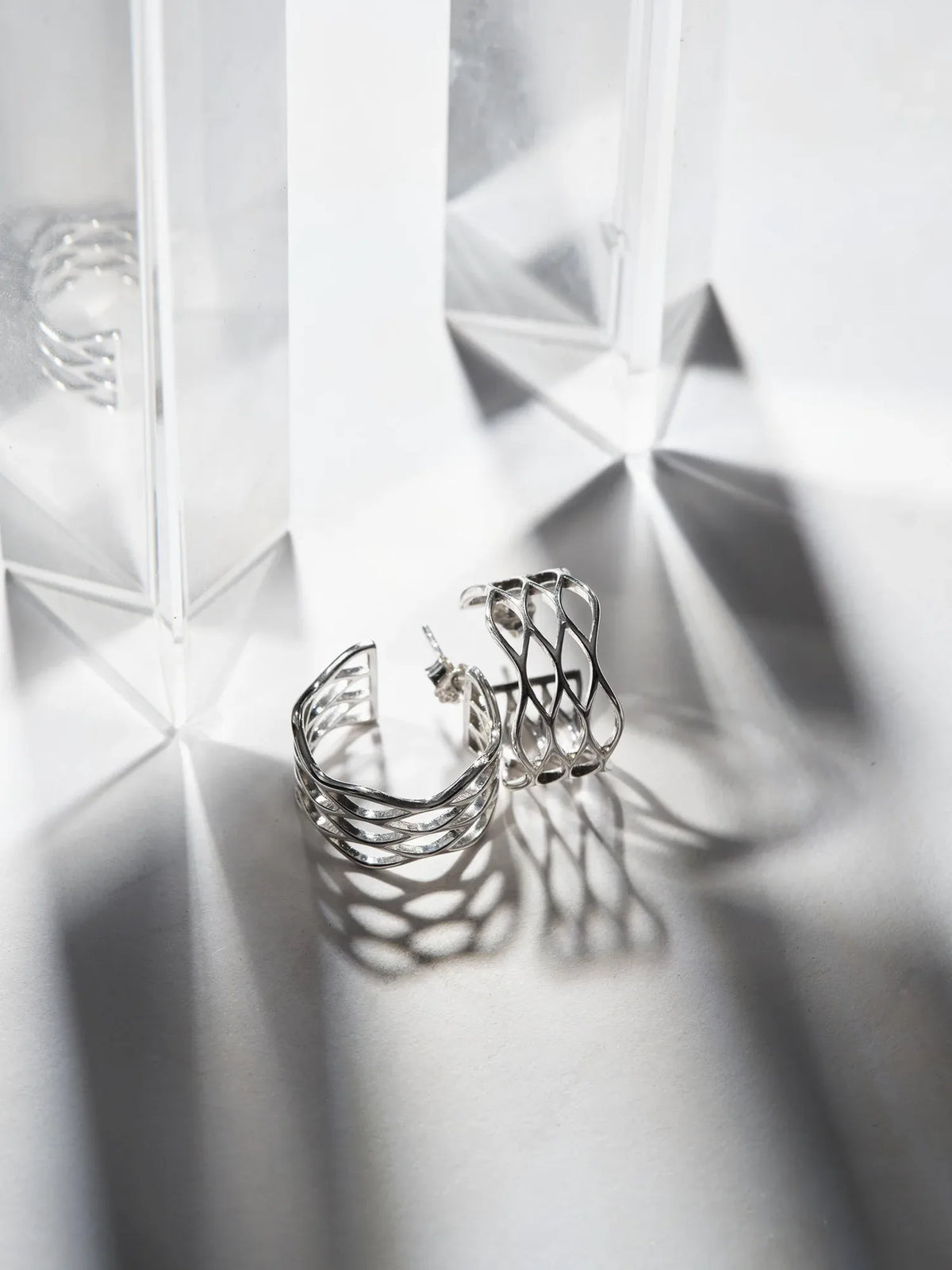 TROVE & TONE CIRCULAR GRID MESH EARRING | TROVE & TONE