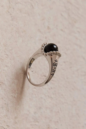 WANYEE CRAFT SCROLL PATTERN BLACK ONYX RING | TROVE & TONE