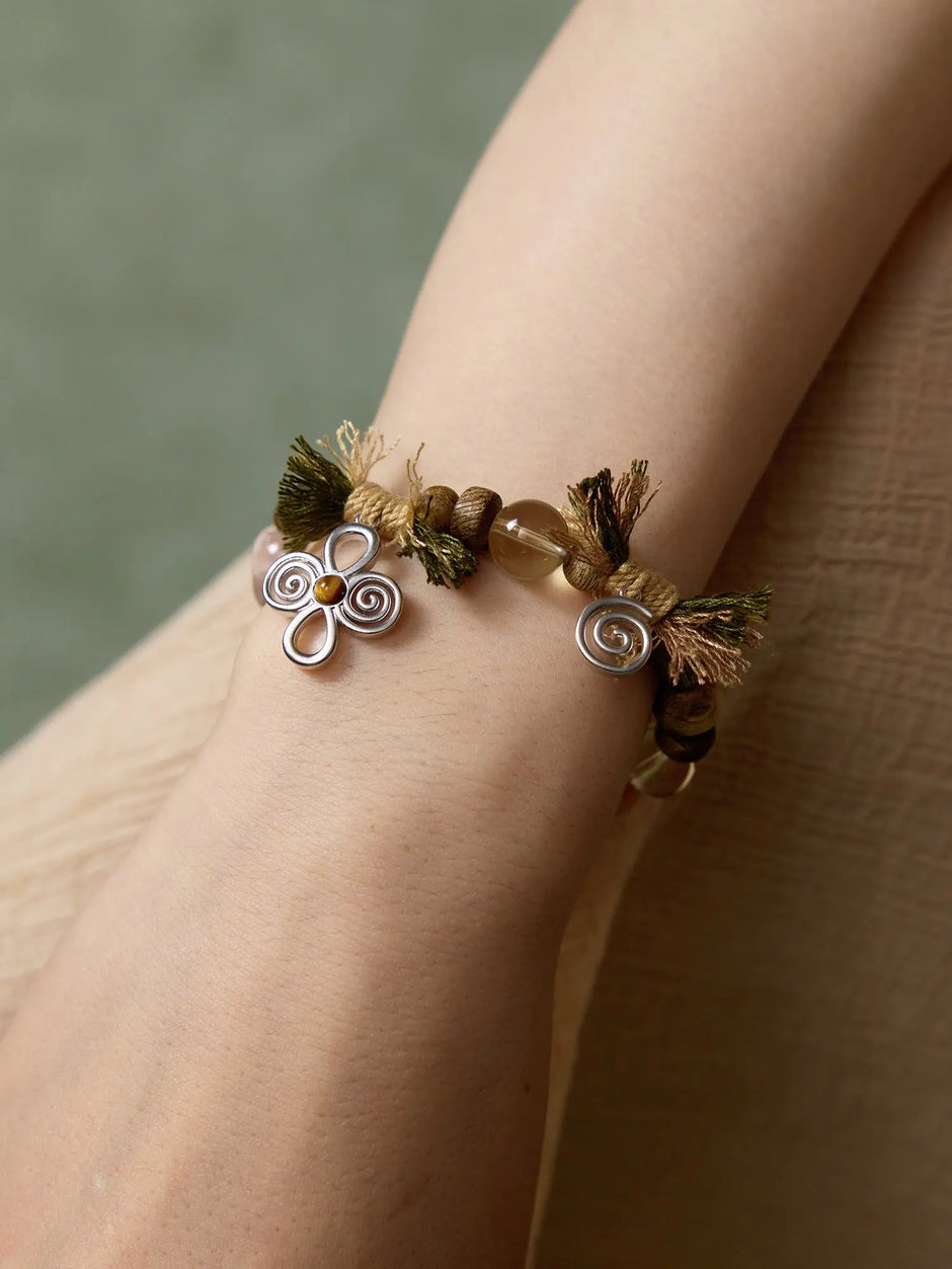 WANYEE CRAFT AGARWOOD SUNSTONE CRYSTAL BEADED BRACELET | TROVE & TONE