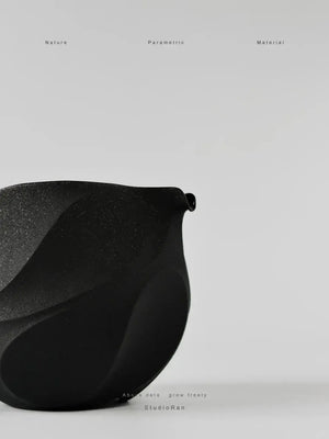 StudioRan CURVE 05 CERAMIC TEA PITCHER | TROVE & TONE