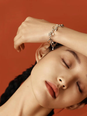 WANYEE CRAFT INTERLOCKING DOUBLE COIN KNOT PEARL BRACELET | TROVE & TONE