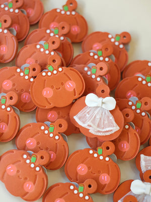 MISS PUMPKIN HANDMADE LEATHER BAG CHARM & KEYCHAIN
