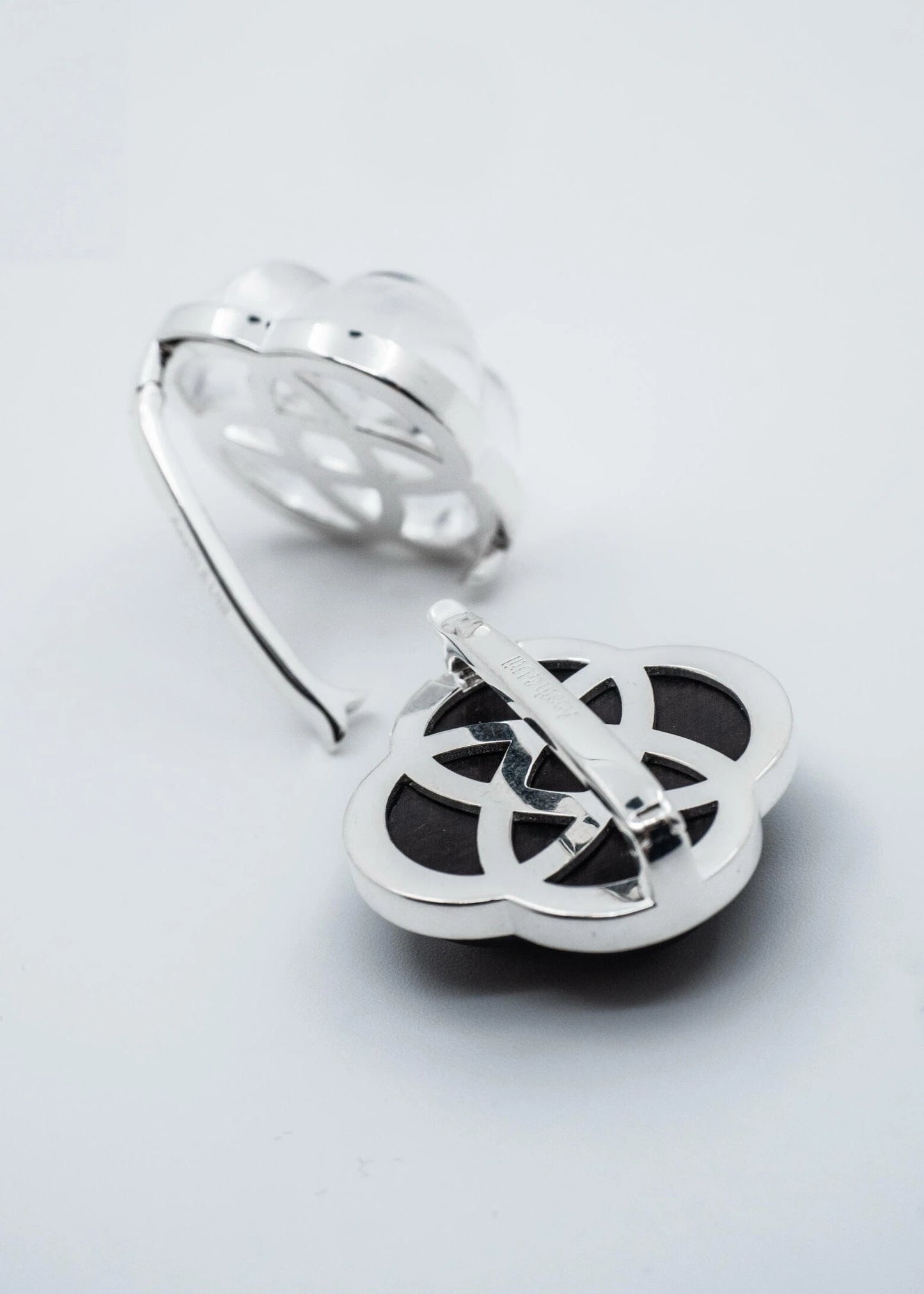 AESTH & UTIL ETERNAL KNOT CRYSTAL MULTI-WAY PENDANT | TROVE & TONE