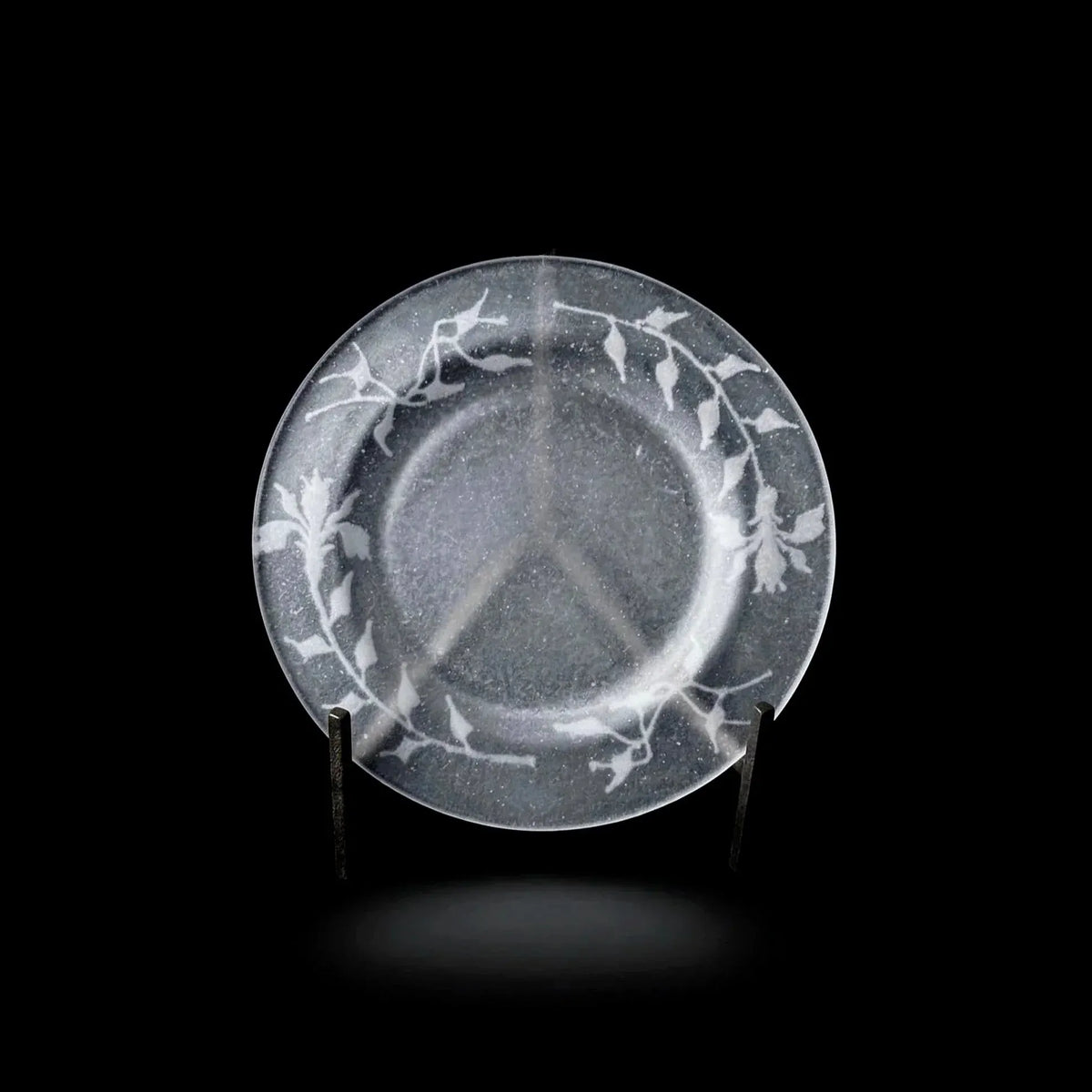 guAi Studio FROSTED GLASS PATE DE VERRE PLATE 06 | TROVE & TONE