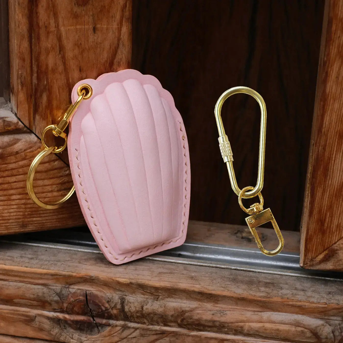 ChengTian HANDMADE LEATHER MADELEINE CHARM & FOB CASE | TROVE & TONE