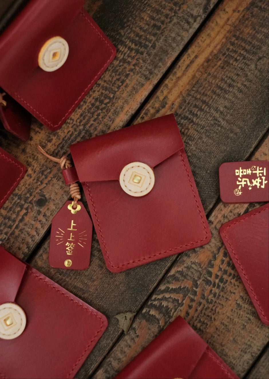 ChengTian HANDMADE LEATHER RED PACKET CARD HOLDER | TROVE & TONE