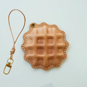 ChengTian HANDMADE LEATHER WAFFLE CHARM & FOB CASE | TROVE & TONE