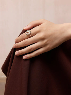 WANYEE CRAFT ICE CRACKLE LINEAR STAR SQUARE RING | TROVE & TONE