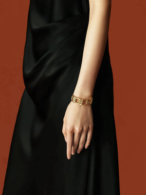 WANYEE CRAFT INTERLOCKING DOUBLE COIN KNOT CUFF | TROVE & TONE