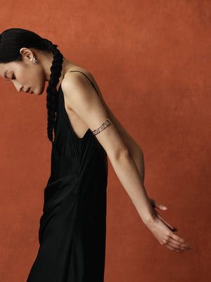 WANYEE CRAFT INTERLOCKING DOUBLE COIN KNOT CUFF | TROVE & TONE