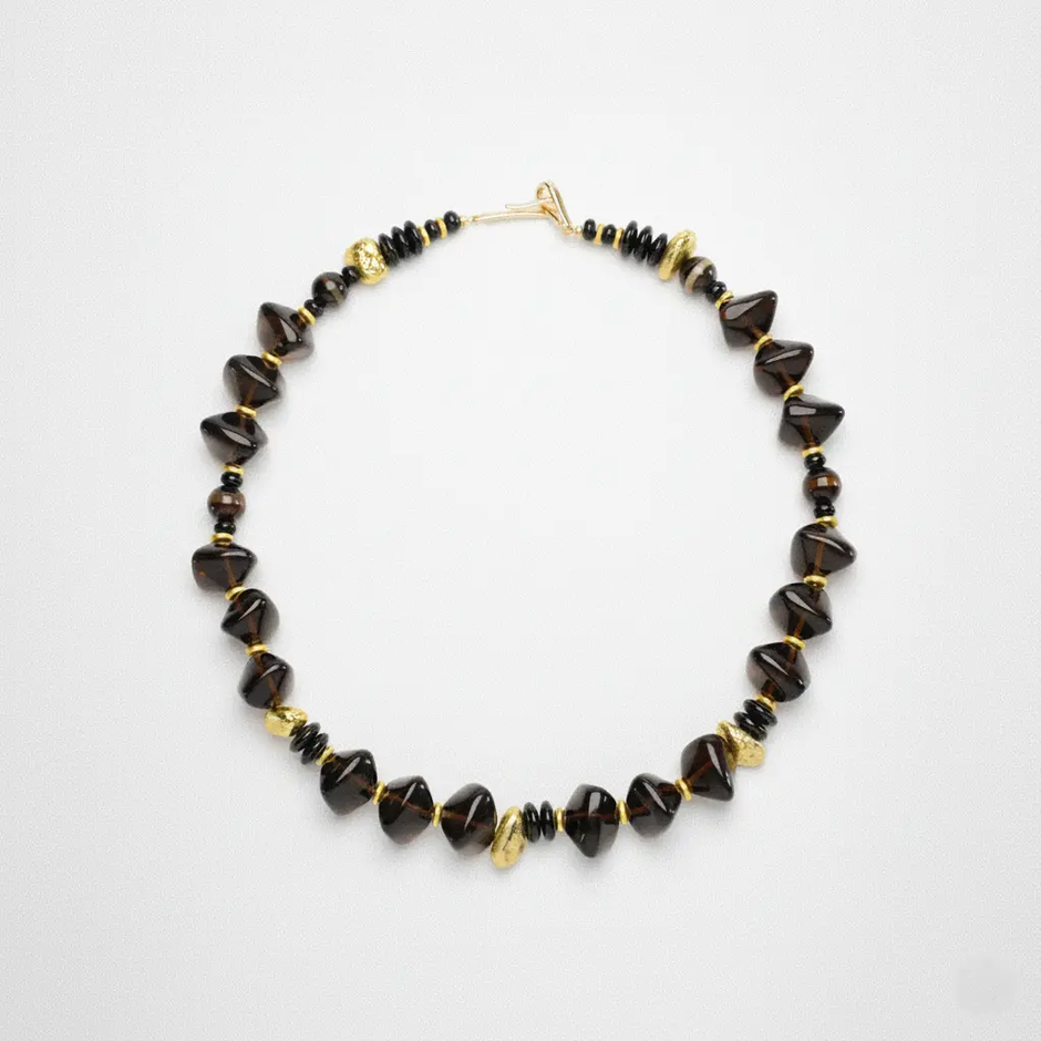 MODERN GEOMETRIC BEAD NECKLACE