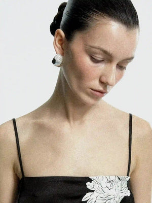 Limb MOLTEN ARCHED WIDE EARRINGS | TROVE & TONE