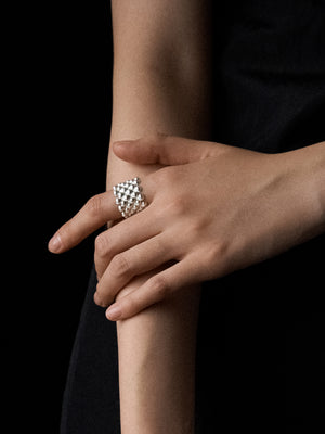 Limb OPEN INTERLACED TEXTURED WIDE BAND | TROVE & TONE