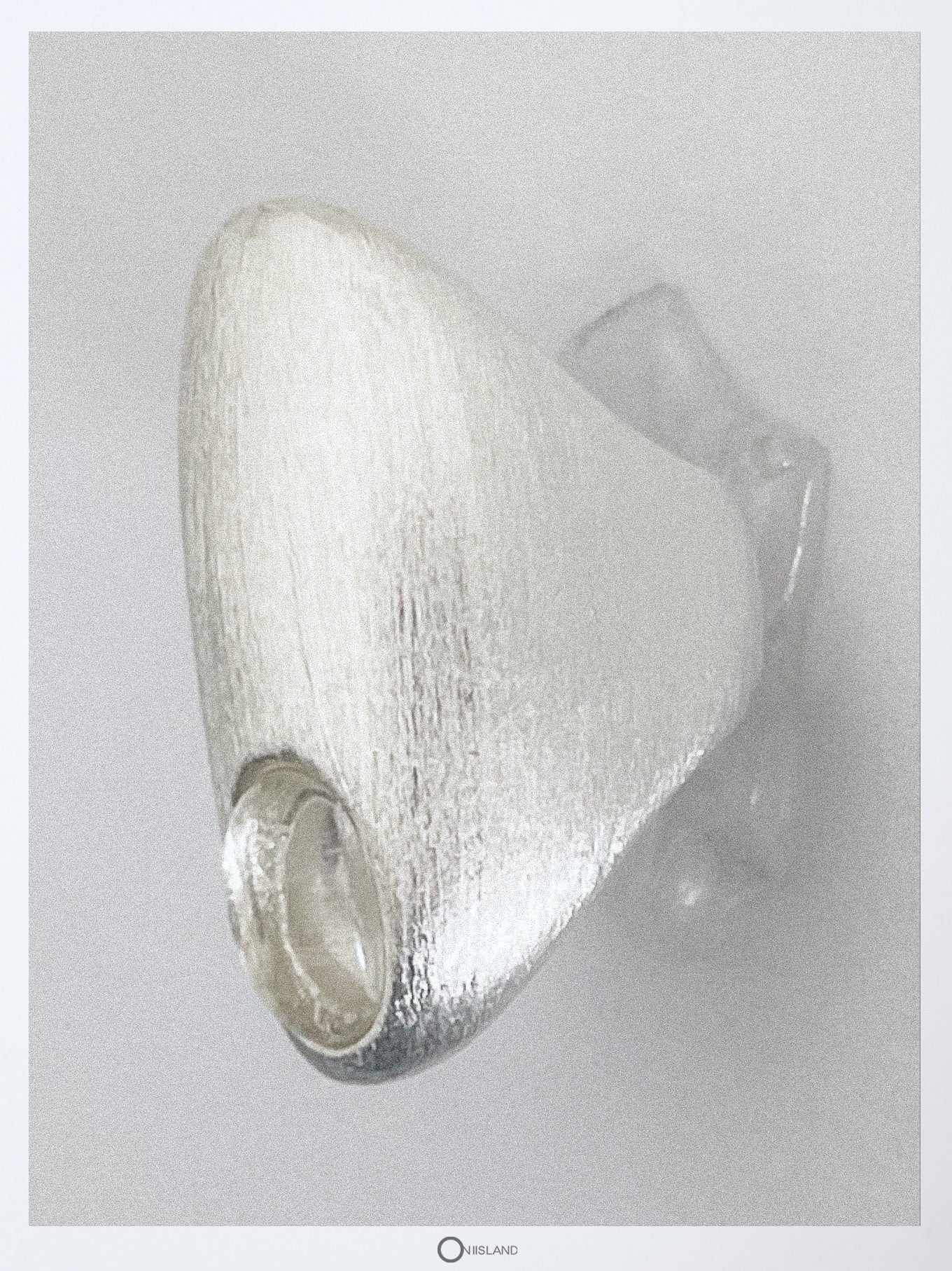 ON IISLAND OVAL CLEAR QUARTZ EAR CUFF | TROVE & TONE