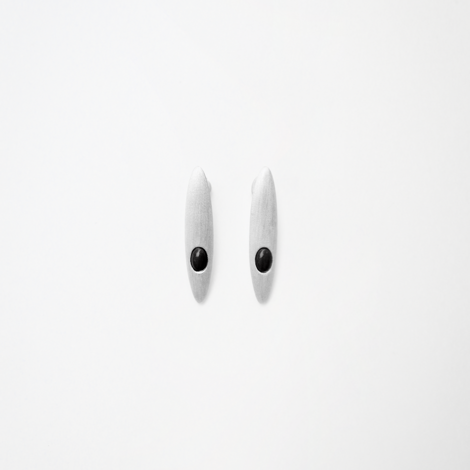 ON IISLAND OVAL GEMSTONE STUD EARRINGS | TROVE & TONE