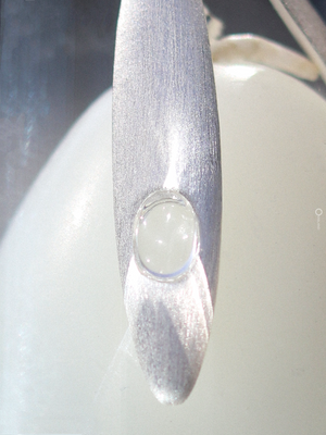 ON IISLAND OVAL GEMSTONE STUD EARRINGS | TROVE & TONE