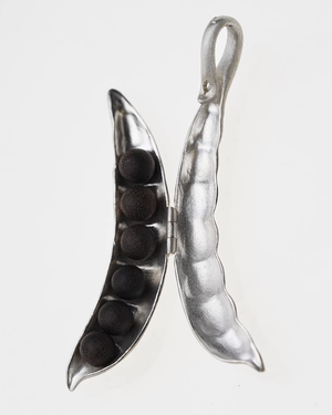 AESTH & UTIL PEA POD OPENABLE FRAGRANCE NECKLACE | TROVE & TONE