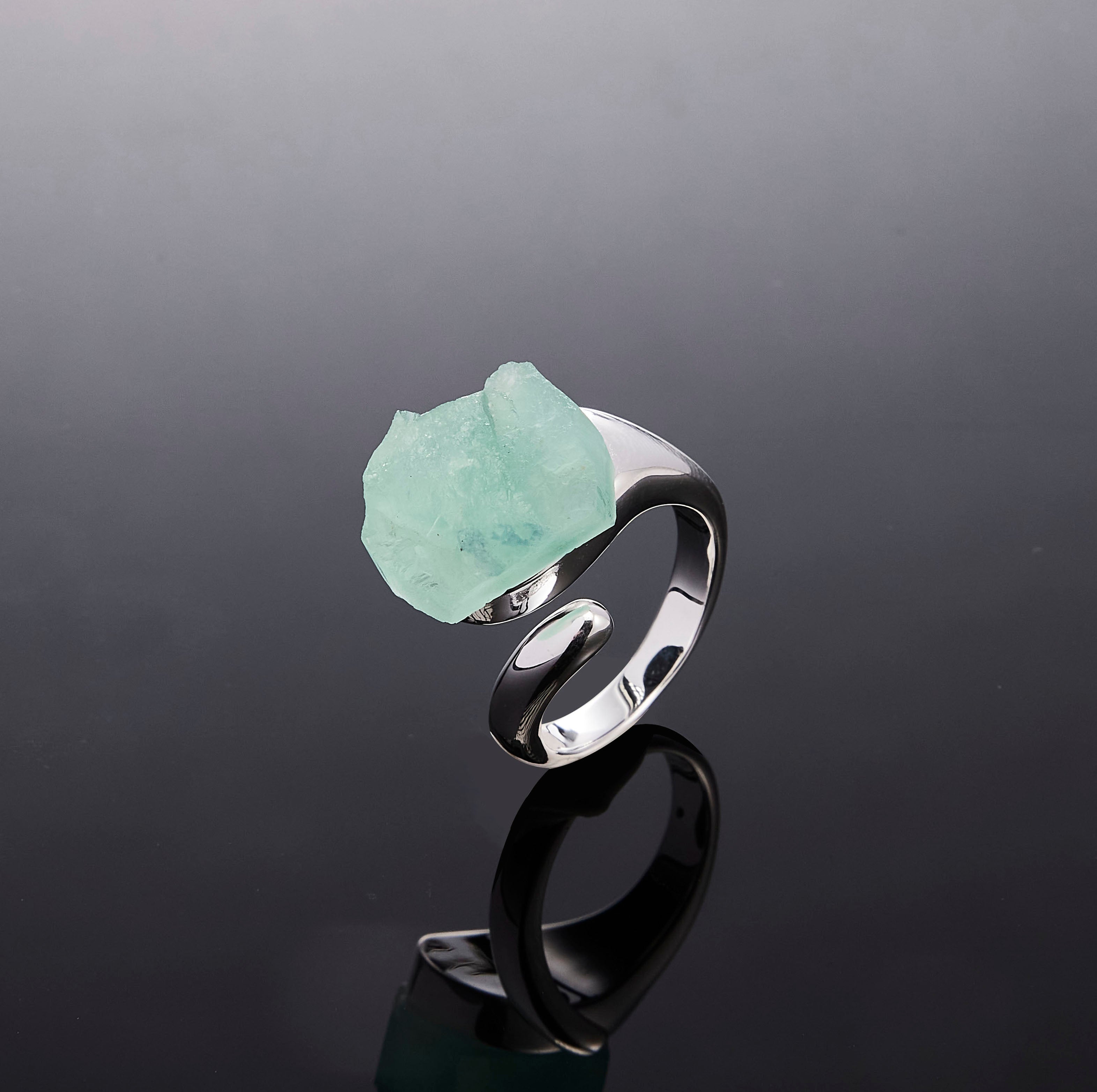 700QiBai SPIRA RAW CRYSTAL RING | TROVE & TONE