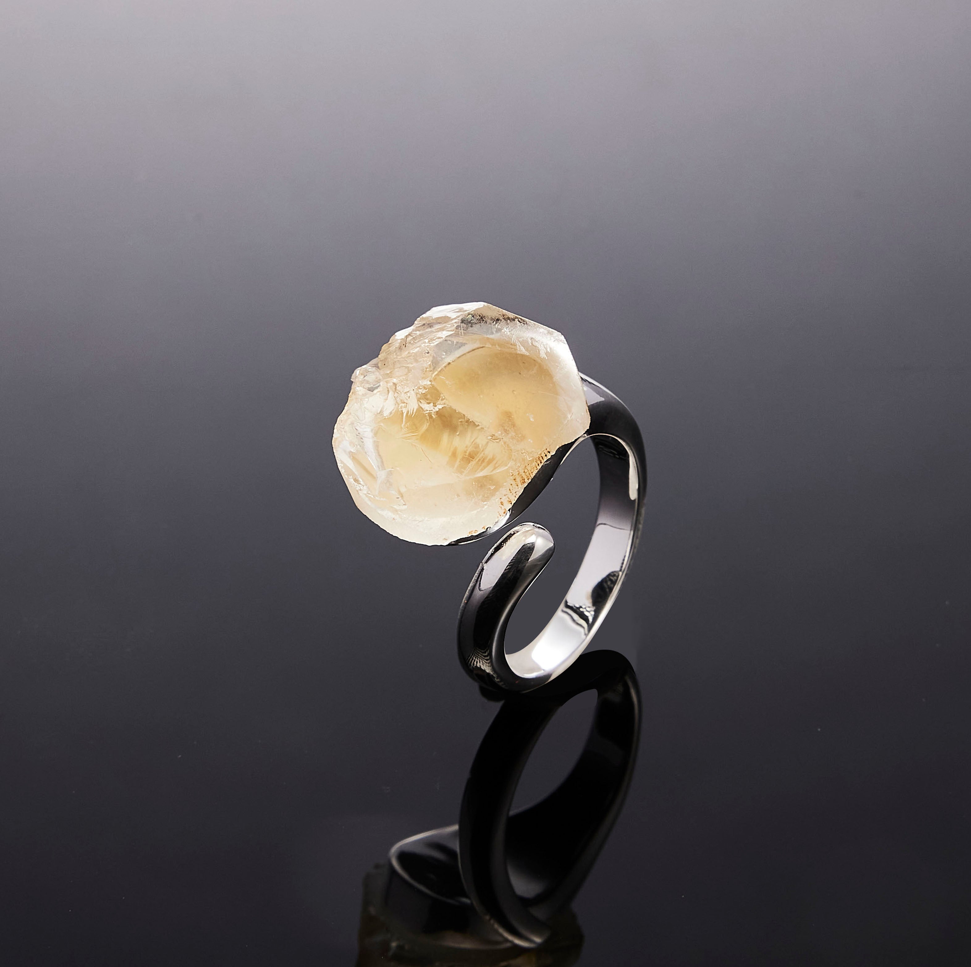 700QiBai SPIRA RAW CRYSTAL RING | TROVE & TONE