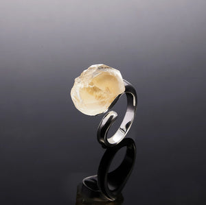 700QiBai SPIRA RAW CRYSTAL RING | TROVE & TONE