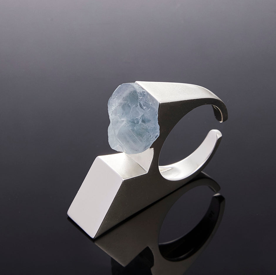 700QiBai VERTEX ARCHITECTURAL CRYSTAL RING | TROVE & TONE