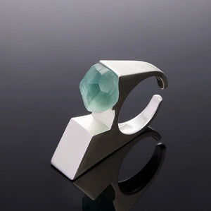 700QiBai VERTEX ARCHITECTURAL CRYSTAL RING | TROVE & TONE