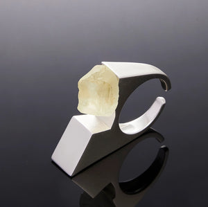 700QiBai VERTEX ARCHITECTURAL CRYSTAL RING | TROVE & TONE