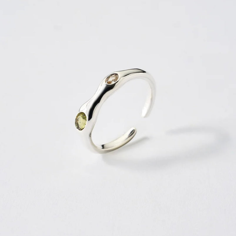 700QiBai GLOW RADIANT STONE RING | TROVE & TONE