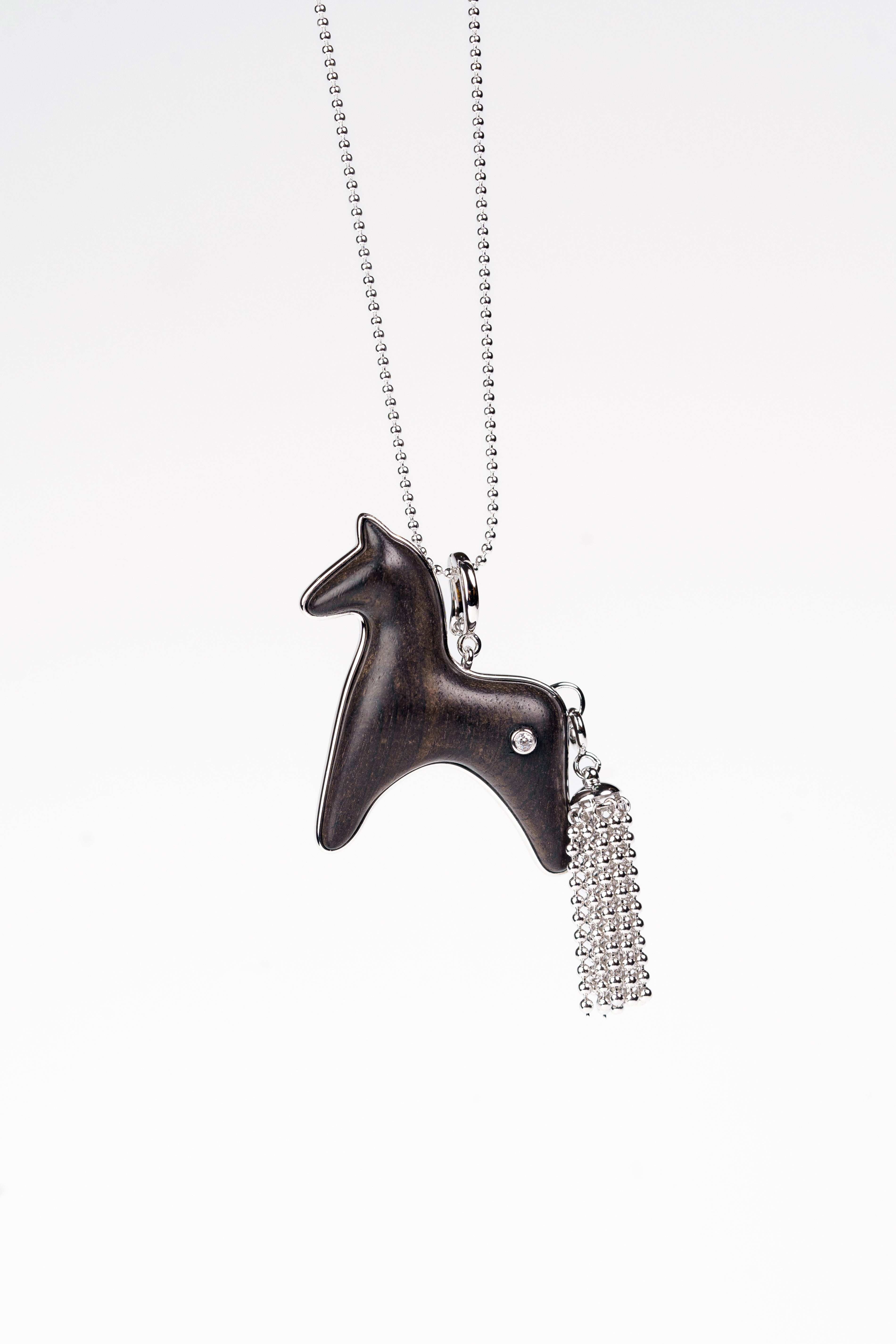 AESTH & UTIL SANDALWOOD DIVINE HORSE LONG NECKLACE | TROVE & TONE