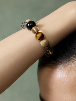 WANYEE CRAFT AGARWOOD CRYSTAL OBSIDIAN BEADED BRACELET | TROVE & TONE