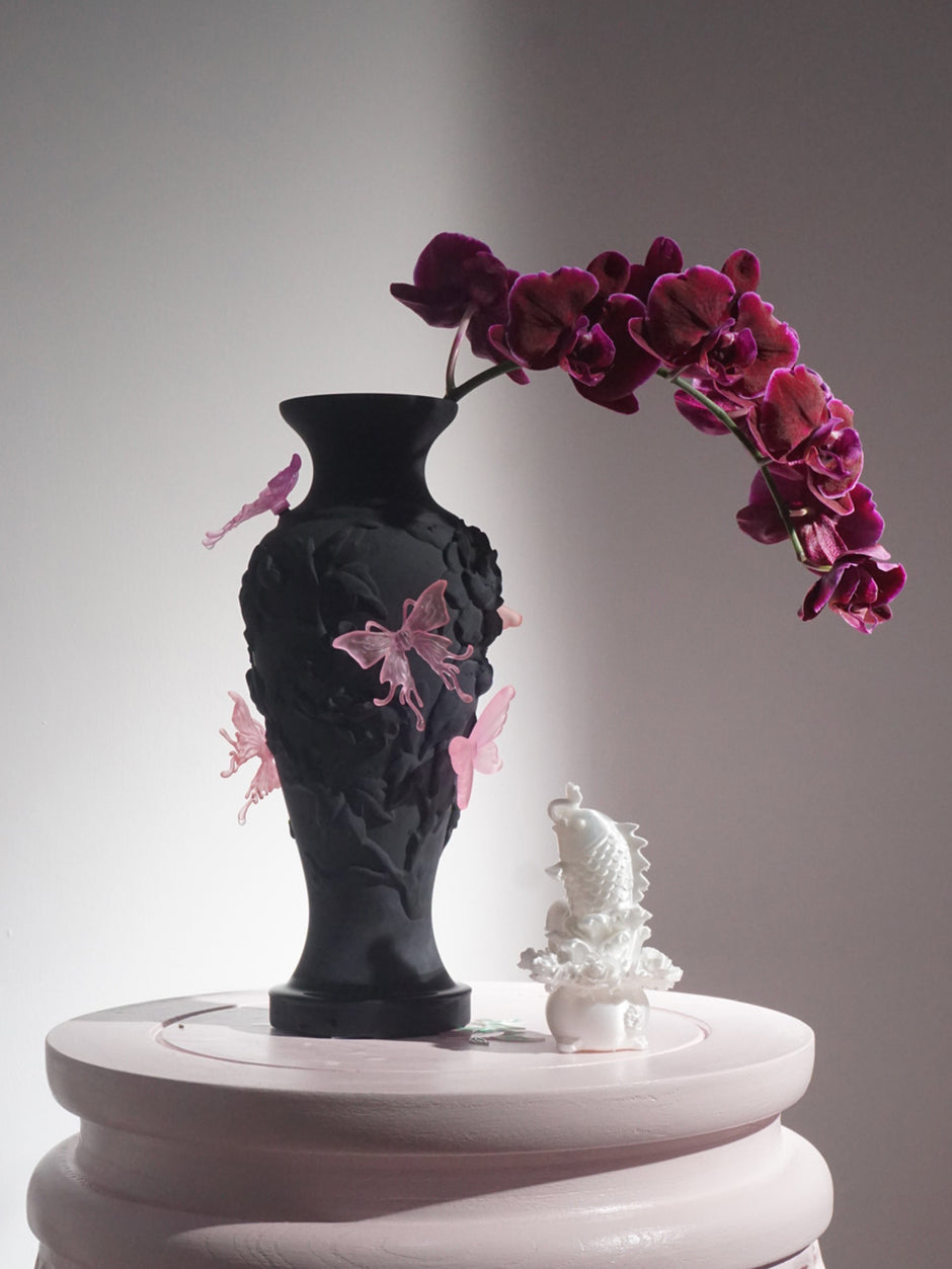 livarié flower BLACK PAPILLON VIF VASE | TROVE & TONE