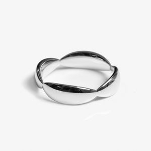 CONTROL POINTS PETAL SPRING RING | TROVE & TONE
