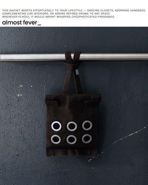 almost fever_ WAXED CANVAS LONG LASTING SCENTED HANGER(副本)(副本) | TROVE & TONE