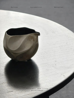 CURVE 05 CERAMIC TEA PITCHER