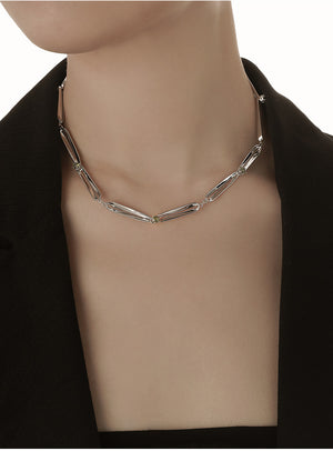 PANKOU KNOT NECKLACE