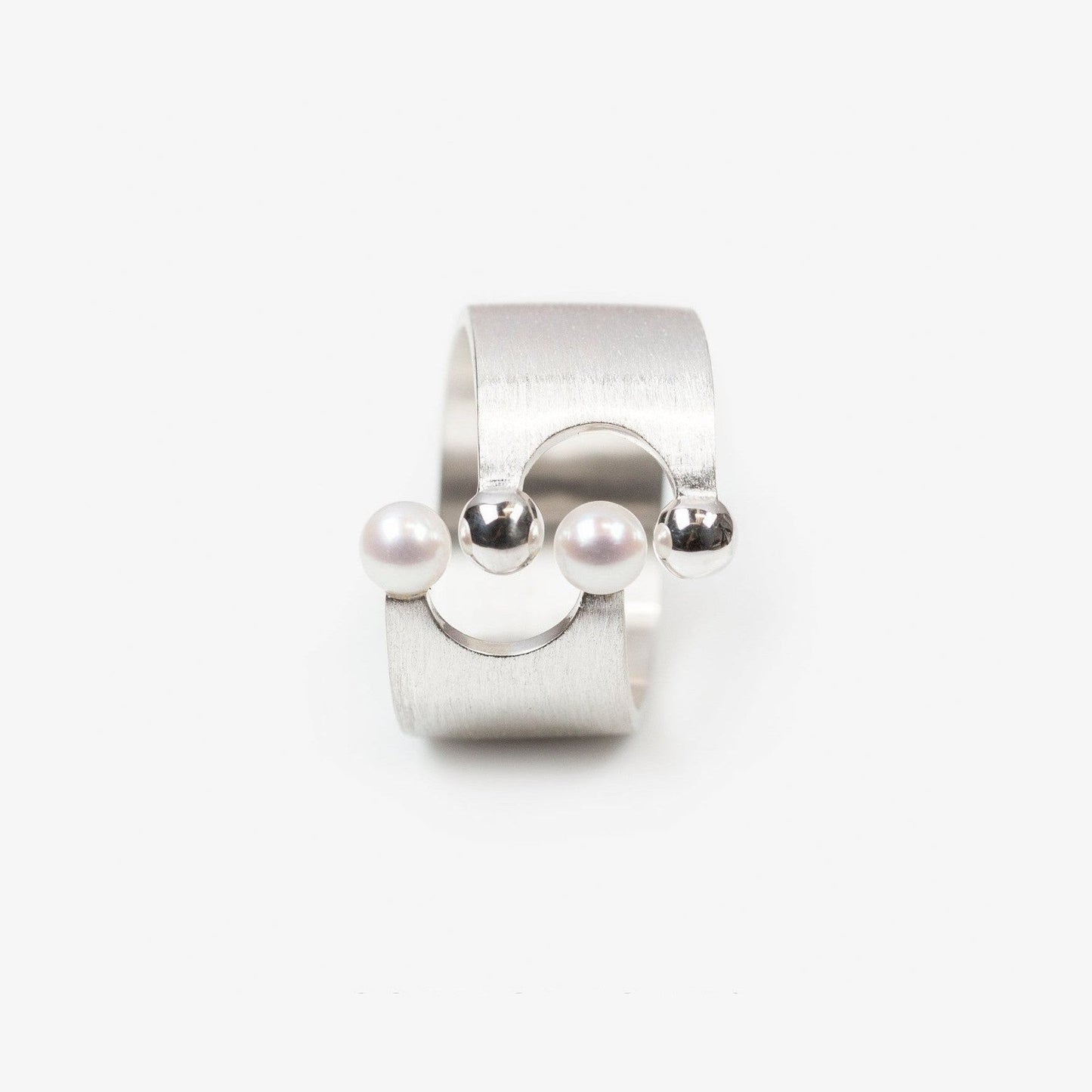 CONTROL POINTS BUBBLE PEARL RING  |  TROVE & TONE
